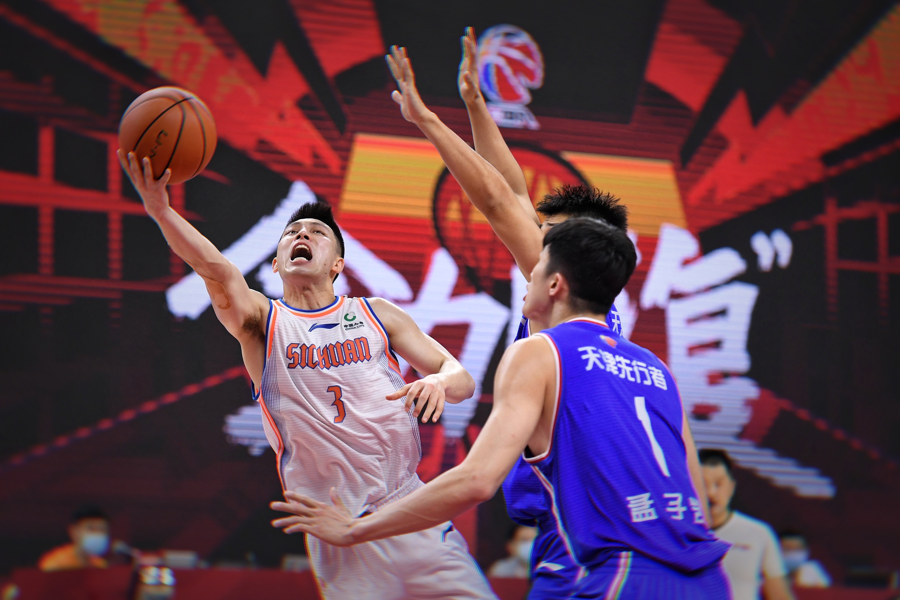 赛后体能课后，斯图加特复出首秀备战NBA总决赛，信心回归，资深球员宣示担当的简单介绍