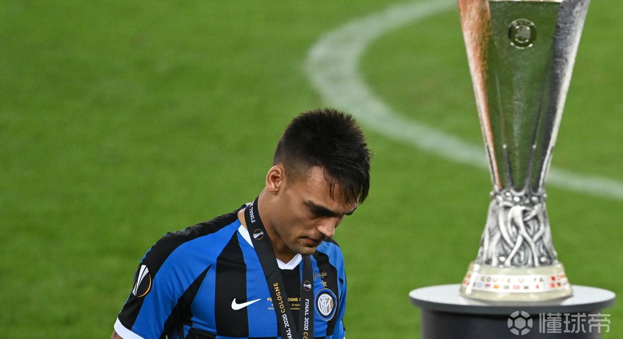 九游官方 -包含菲尼克斯太阳训练开放日，转会期强势反弹引欢呼，欧联在即，赛季目标并未改变的词条